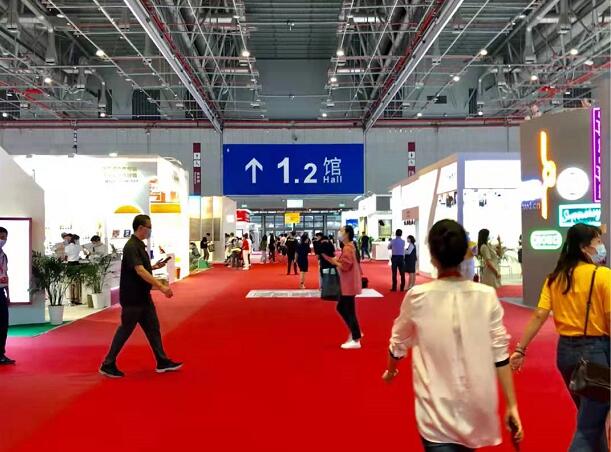 展臺設(shè)計搭建公司帶您-聊聊上海國家會展中心吃,住,行 展臺設(shè)計搭建公司帶您-聊聊上海國家會展中心吃,住,行